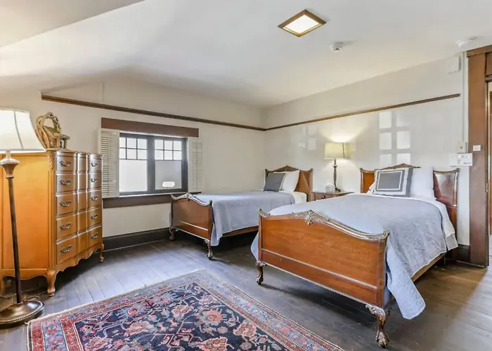 The - Unique And Historic Holiday home *
